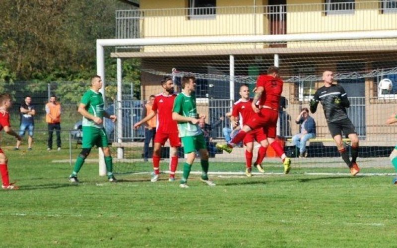Lider B Klasy zremisował w Harmężach
