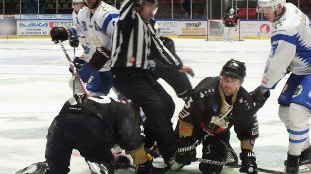 Unia wygrała z GKS Tychy – FILM, FOTO