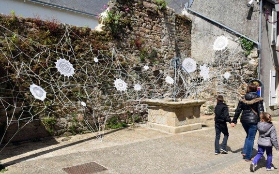 Koronkowa robota. Piękno splecione z tradycją