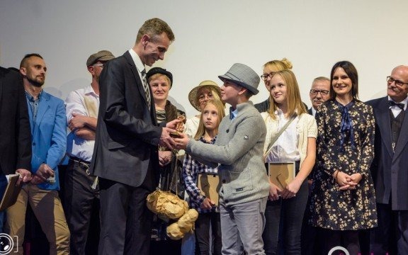 „Oświęcimski kartel rybny” już po premierze – FILMY, FOTO