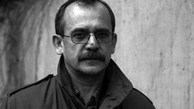 Wojciech Jagielski odsłoni 15. tablicę w Alei Pisarzy