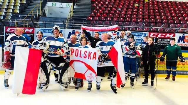 Drużyna MOWP świętuje niepodległość – FILM