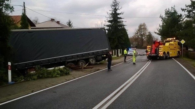 Poważne utrudnienia na drodze z Brzeszcz do Pszczyny