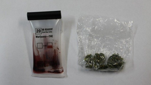 Piwko na ławeczce, a „trawka” w kieszeni