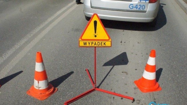 Zderzenie pod górą Grojecką. Droga zablokowana