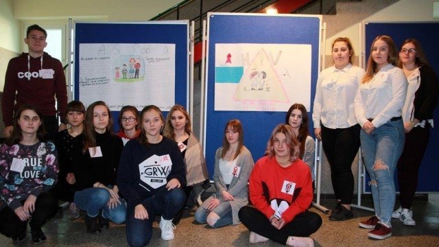 Życie bez ryzyka. Wiedzą wszystko o AIDS – FOTO