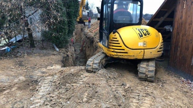 Prawie sto gospodarstw wkrótce będzie podłączonych do kanalizacji – FOTO