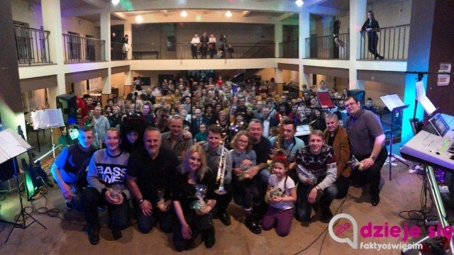 Prawie 11 tysięcy złotych dla Basi Warzechy – FILM