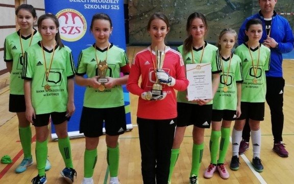 Bardzo duży sukces dziewcząt z Piotrowic