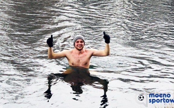 Wskoczyli ogrzać się do Soły – FILM, FOTO     