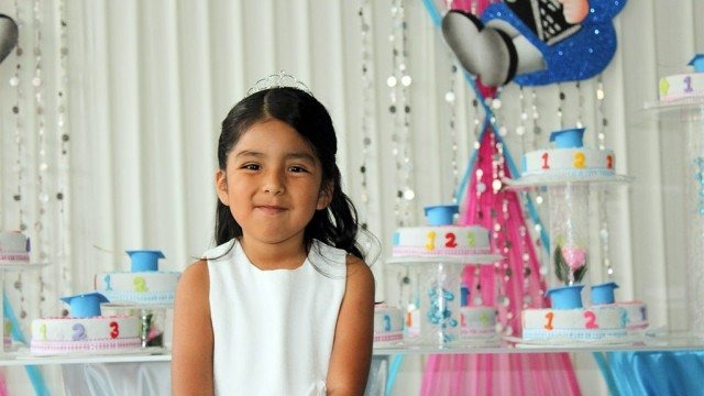 Rozbij piniatę, czyli pomysł na urodziny