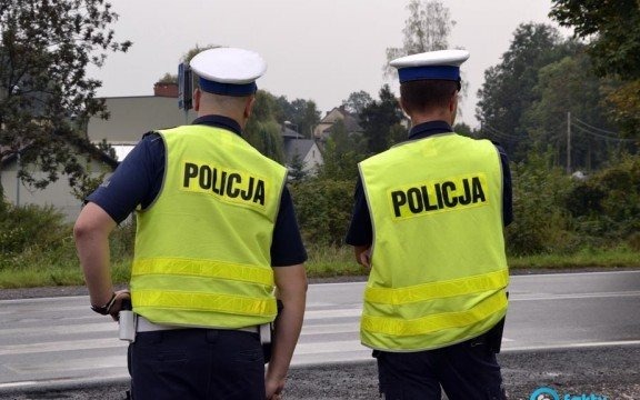 Jeżdżą, bo są pewni, że nie trafią za kratki?