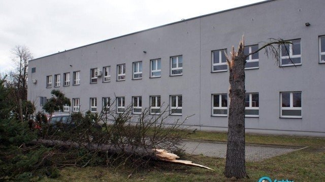 Wichura uszkodziła sto budynków – FOTO