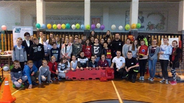 Uczniowie z Konara zwolnieni z teorii – FOTO