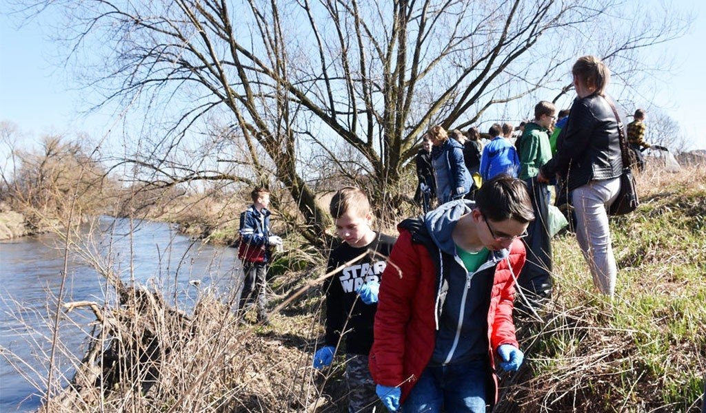 Będą sprzątać brzeg Przemszy