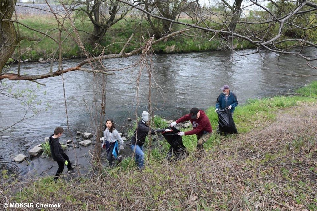 Zadbali o czystość brzegów Przemszy – FOTO