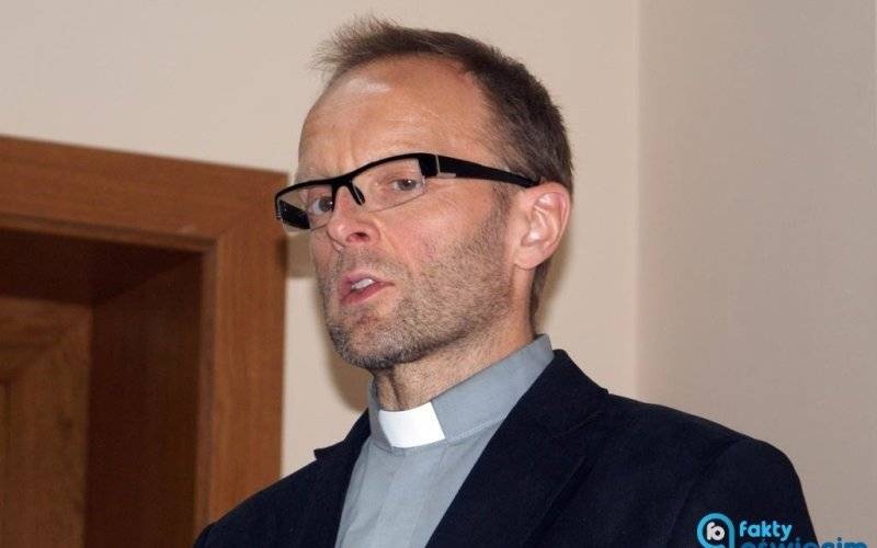 Rzecznik naszego biskupa ostro o filmie Sekielskich