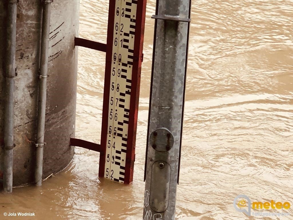 Ponad pięć metrów wody w Sole. Alarm powodziowy w Oświęcimiu – FOTO