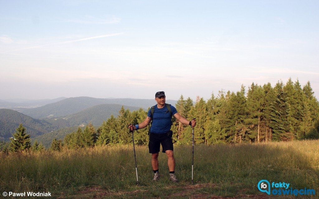 Przejdzie 500 km górskim szlakiem beskidzkim, by pomóc chorym dzieciom – FOTO