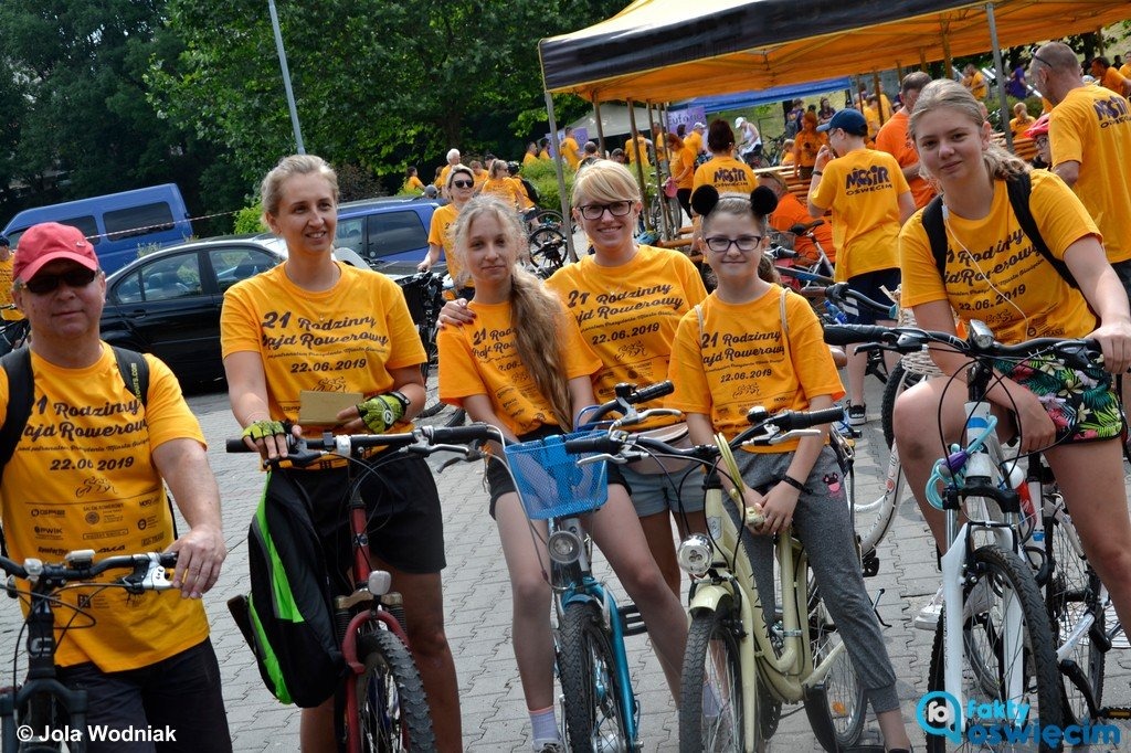 Miłośnicy dwóch kółek zdobyli rowerowe „oczko” – FILM, FOTO