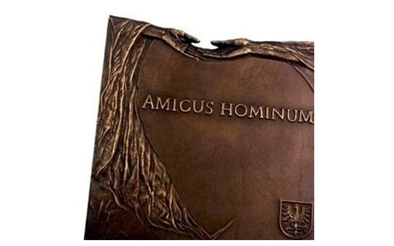 Zgłoś kandydata do nagrody Amicus Hominum
