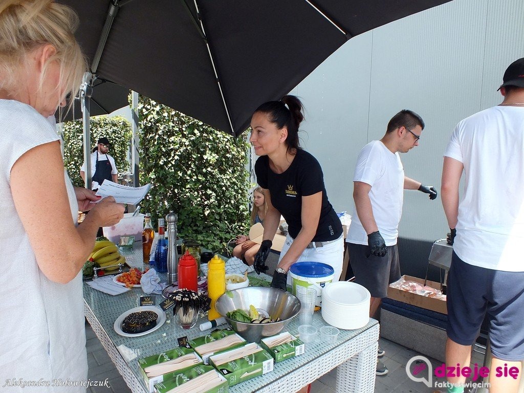 Restauracja Tarniówka mistrzem w grillowaniu – FILM, FOTO