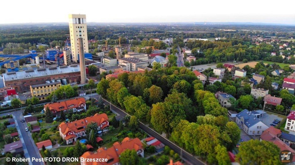 Znika komin w Brzeszczach? – FOTO