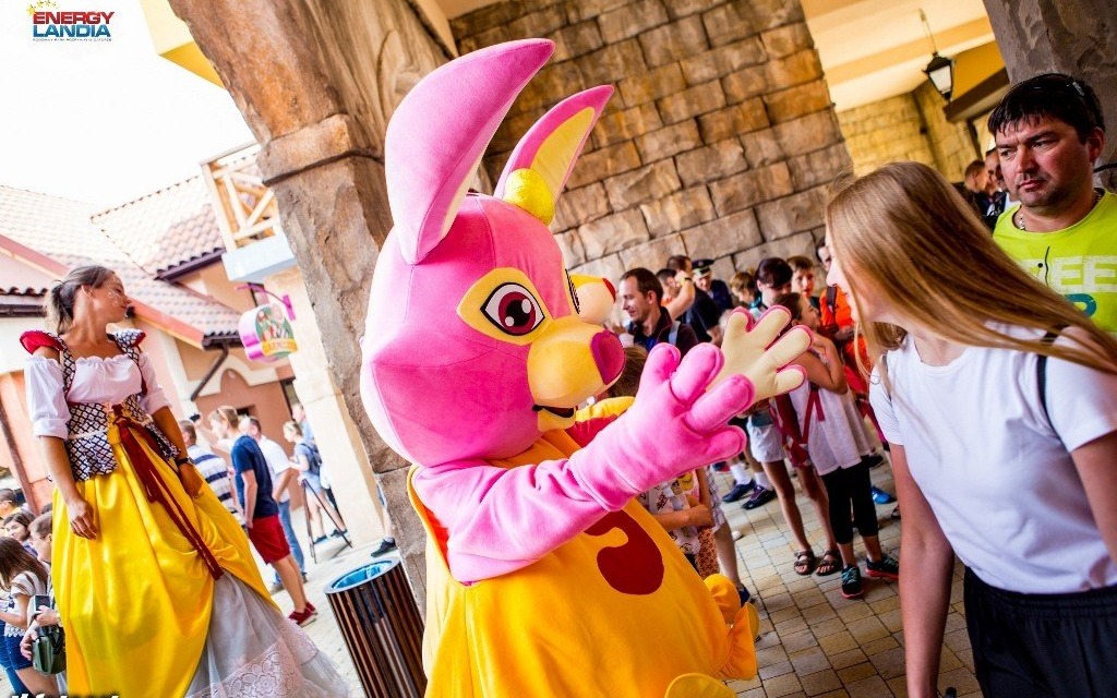 Tort i pięć tysięcy prezentów na pięciolecie Energylandii – FILM, FOTO