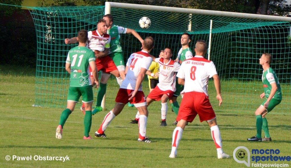 KS Chełmek wygrał derby swojej gminy – FOTO