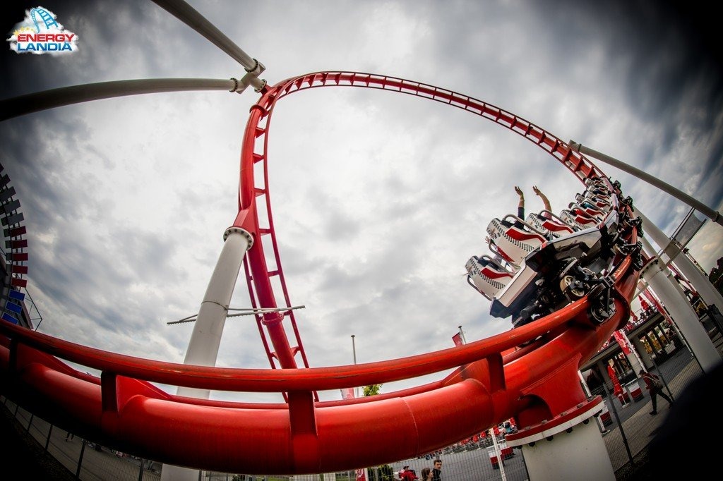 Złota Polska Jesień w otoczeniu rollercoasterów – FOTO