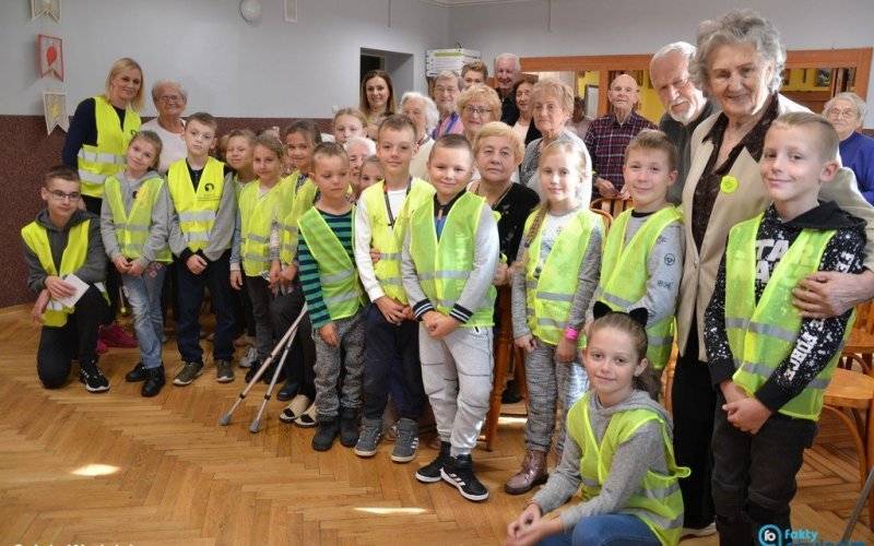 Pokazali seniorom, jak ważne są odblaski – FILM, FOTO