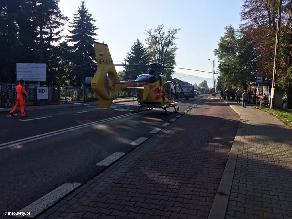 Mężczyzna spadł z dachu