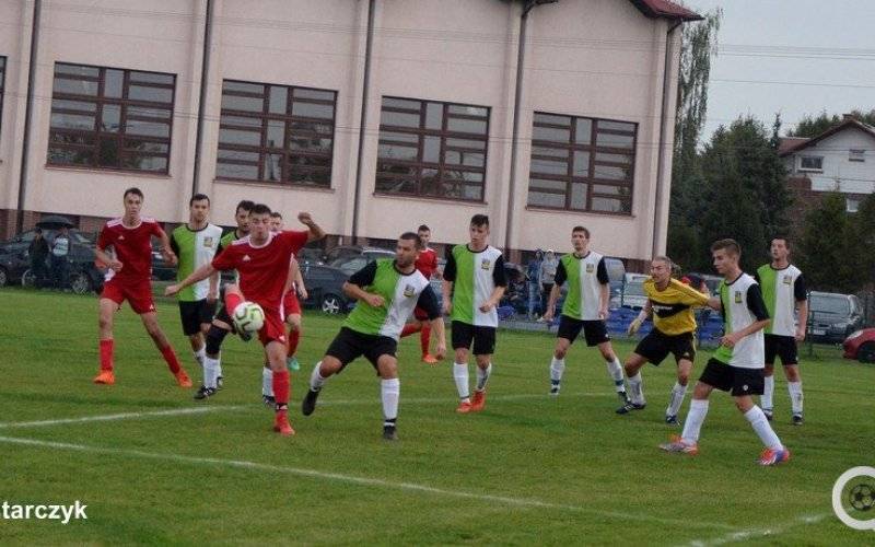 LKS Bobrek wygrał w Piotrowicach