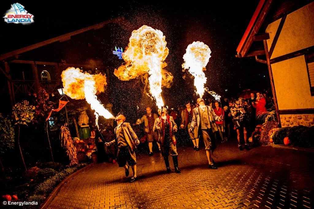 Domy strachów na zakończenie sezonu – FILM, FOTO