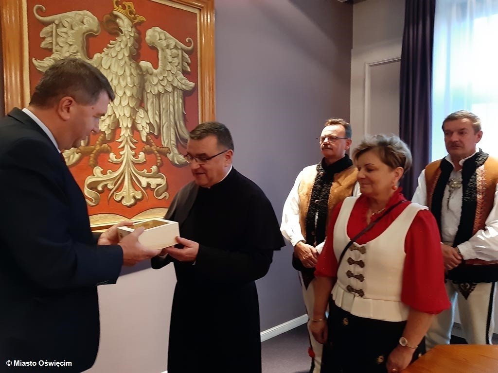 Oświęcimska ziemia trafi na Krzeptówki – FOTO