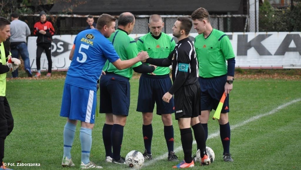 Chcesz byś sędzią piłkarskim? Nie zwlekaj