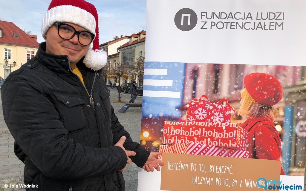 Pomocnicy świetego Mikołaja już działają – FILM