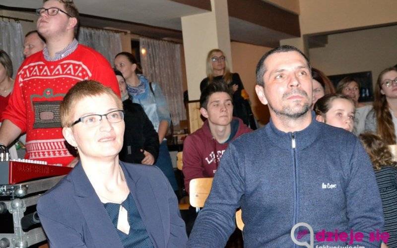 Kiermasz świąteczny dla Basi Warzechy