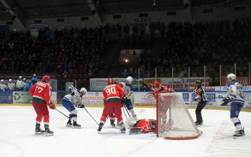 Re-Plast Unia Oświęcim uległa Zagłębiu – FILM, FOTO