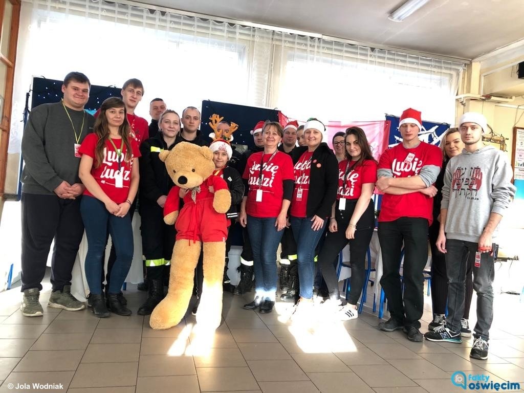 Szlachetni ludzie, Szlachetna paczka – FILM, FOTO