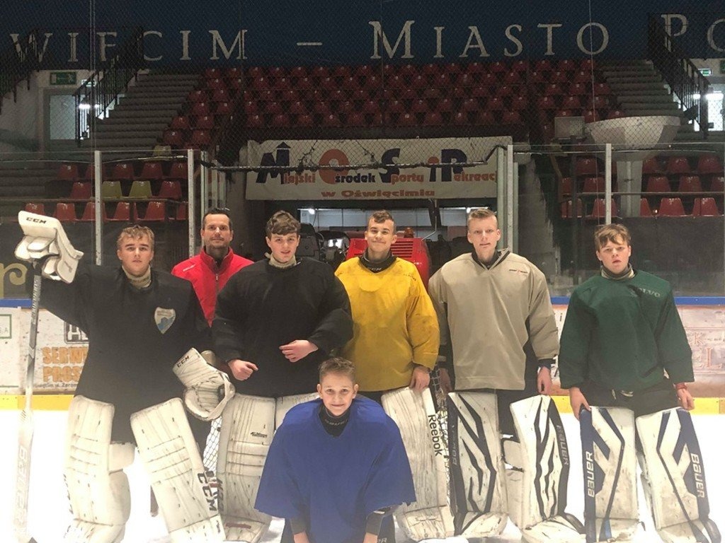 Fiki mentorem młodych bramkarzy – FOTO