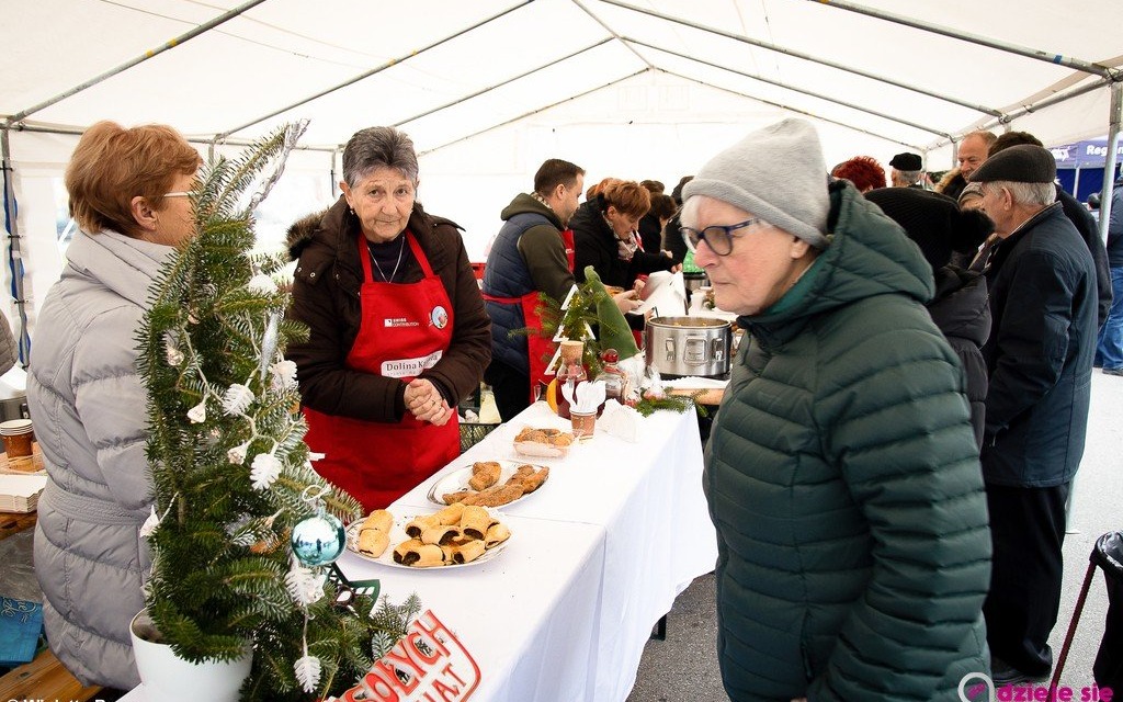 Karpiowo na zatorskim rynku – FOTO