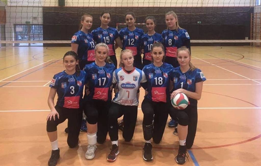 Jak radzą sobie drużyny z powiatu oświęcimskiego w I Małopolskiej Lidze Siatkówki?