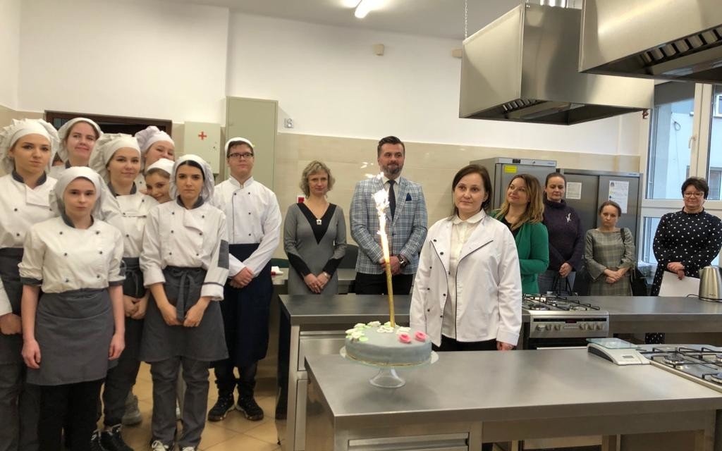 Nowoczesna pracownia w Ekonomiku – FILM, FOTO