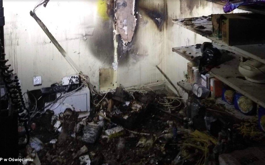 Podpalenie sklepu w Oświęcimiu – FOTO