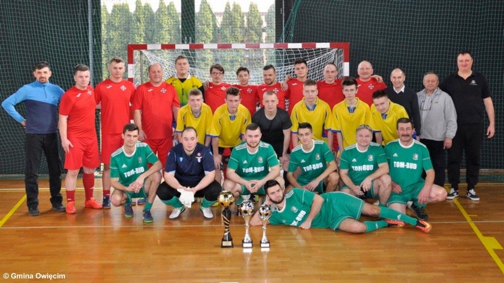 Druhowie z Poręby Wielkiej najlepsi w piłce nożnej – FOTO