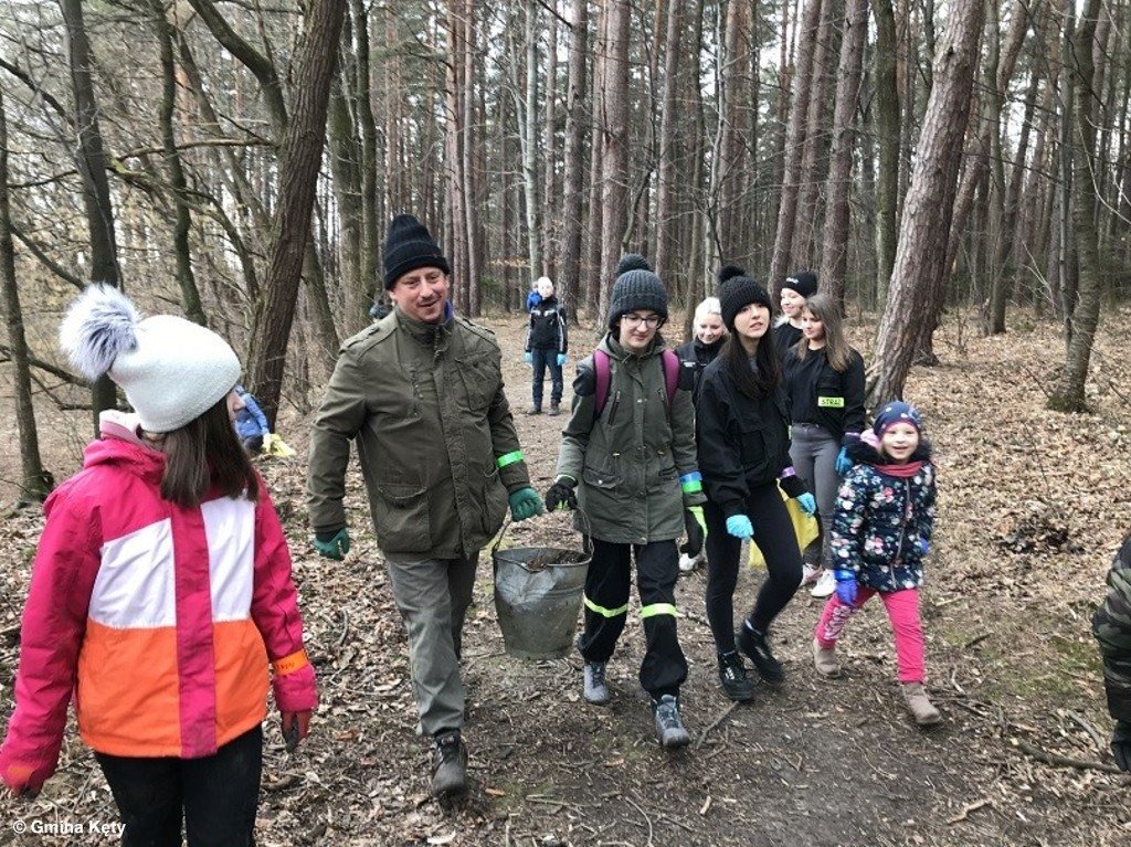 Zebrali 26 worków śmieci – FOTO