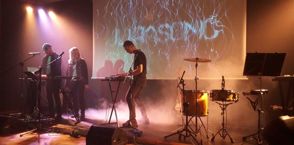 Nowy utwór Ultrasonic: Don’t Let Me Down – FILM