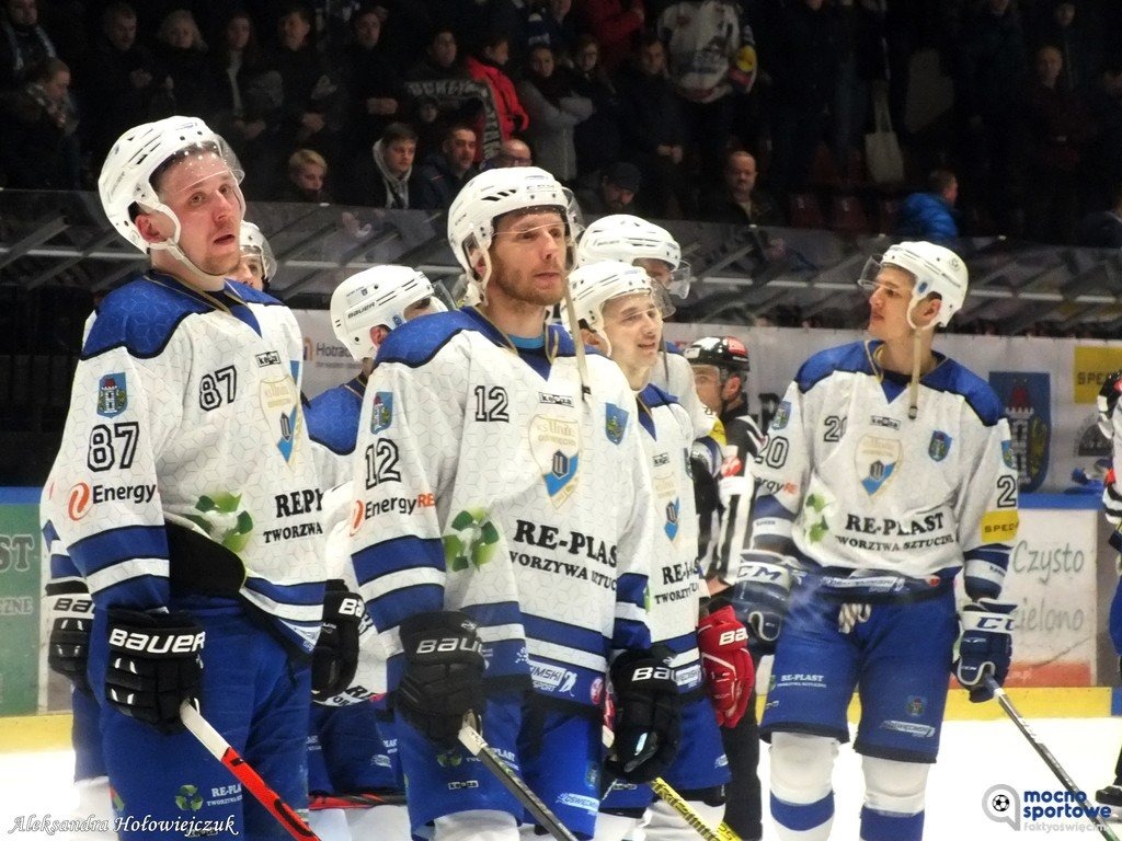 Koniec rozgrywek hokejowych