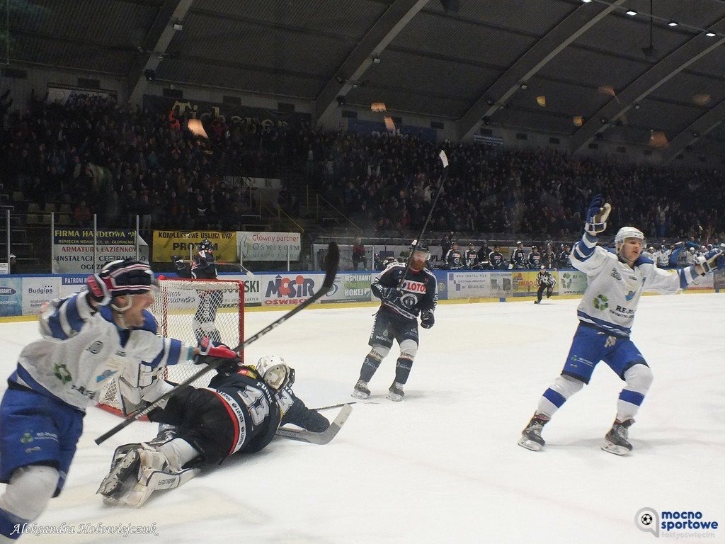 Kibice Re-Plastu Unii nie zostawią klubu w potrzebie – FILM